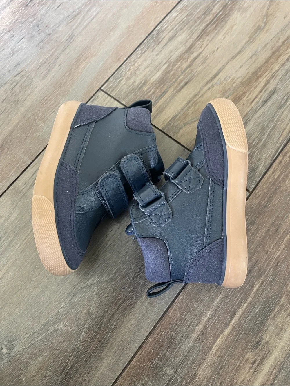 Cat & Jack Boys Toddler High-Top navy blue Sneakers winter boots Size 6 Like New